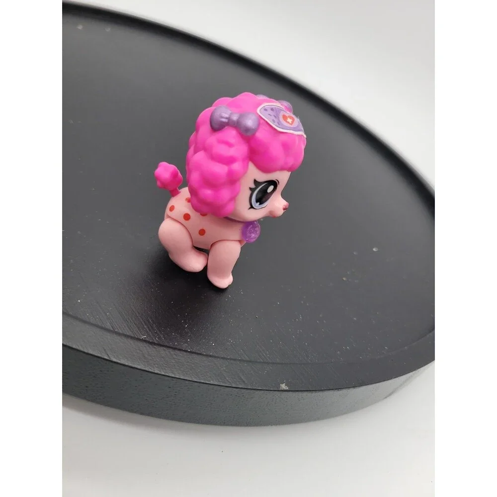 LOL PET RESCUE Series 1 Mystery Collectable Capsule ZURU - Magenta